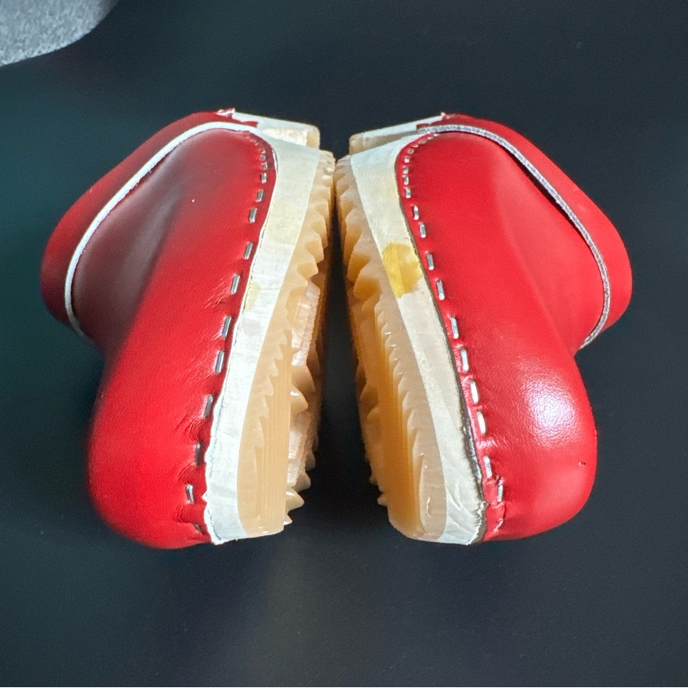 Red Clogs - Picture 6 of 13